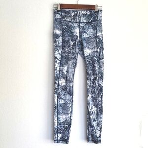 Lululemon Speed Up Tight leggings in Wildwood Multi pattern